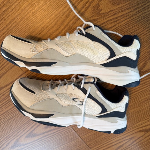 Men's White & Blue Sneakers w/ Memory Foam - Very Comfortable Skechers Concept 3 - Picture 7 of 12